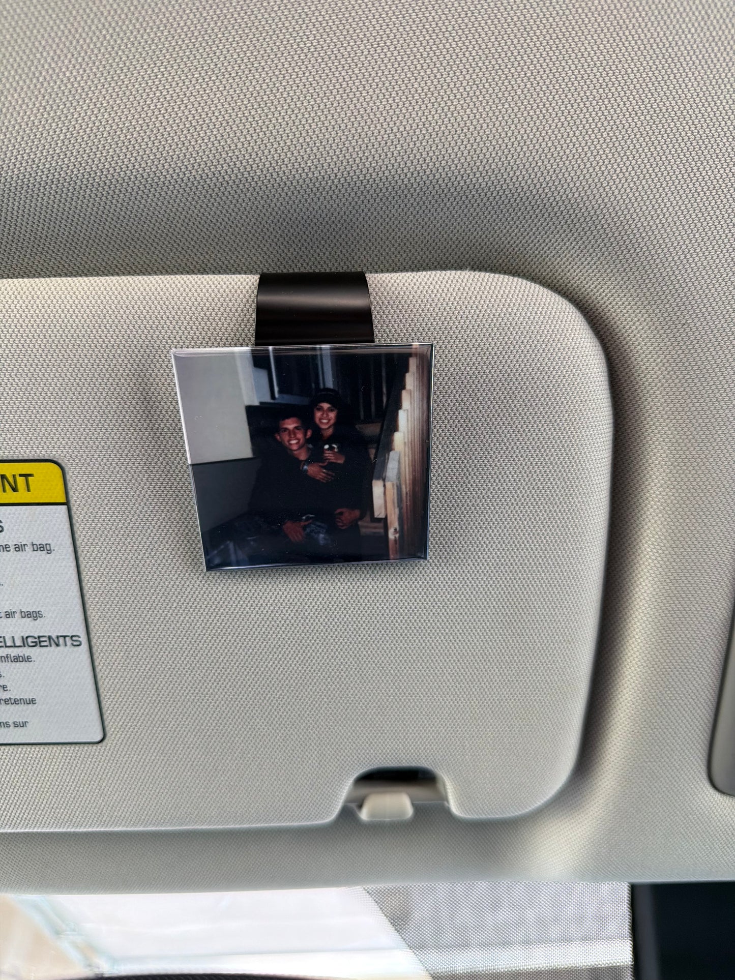 Magnetic Car Visor Clip | Daily Reminder Photo Holder