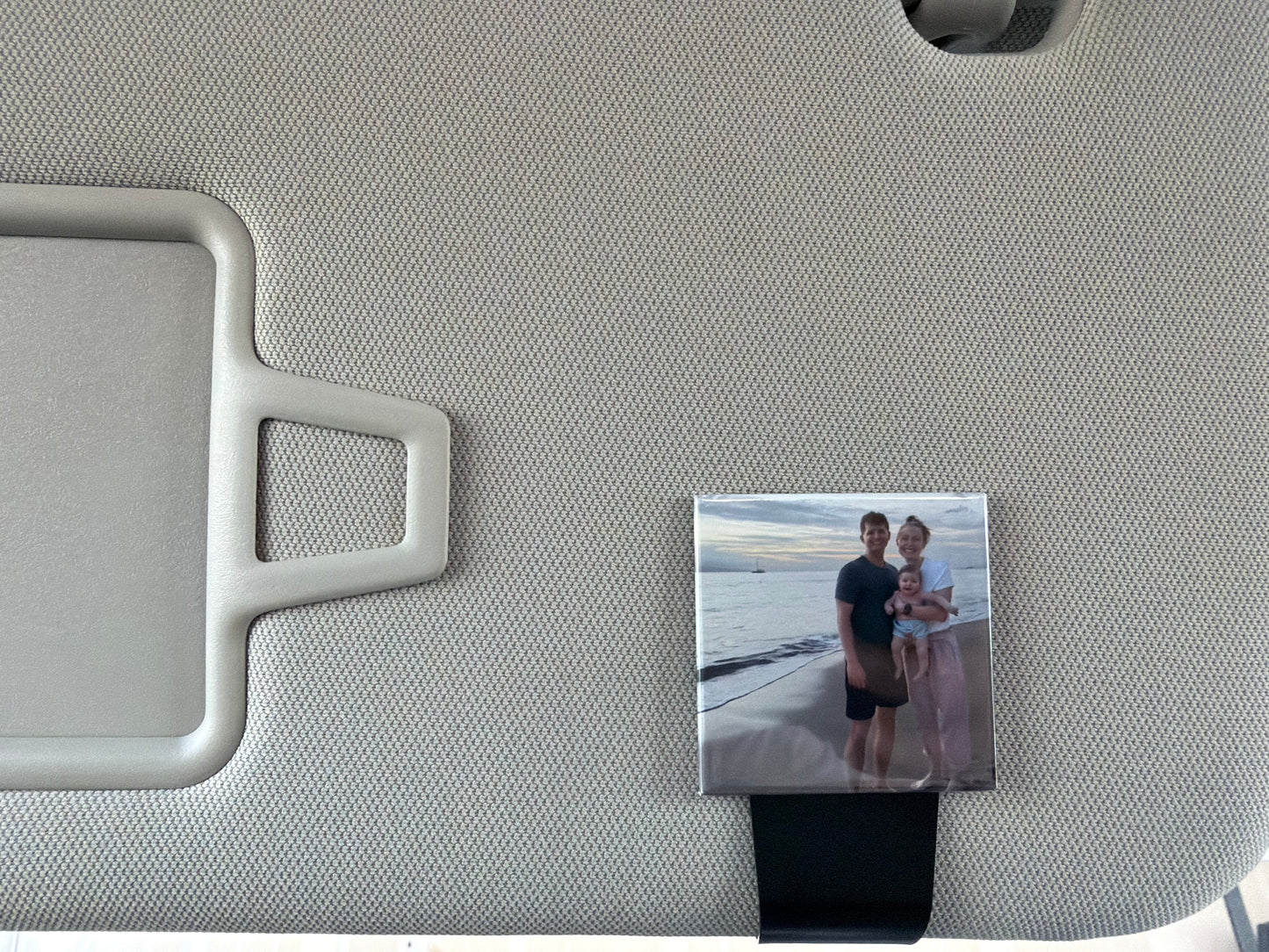 Magnetic Car Visor Clip | Daily Reminder Photo Holder