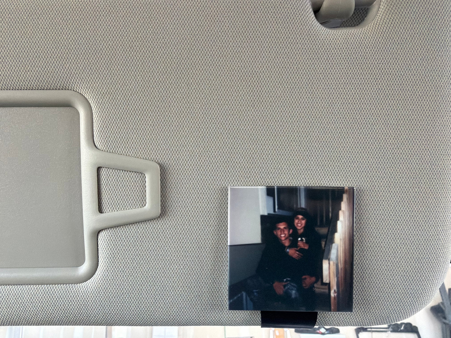 Magnetic Car Visor Clip | Daily Reminder Photo Holder